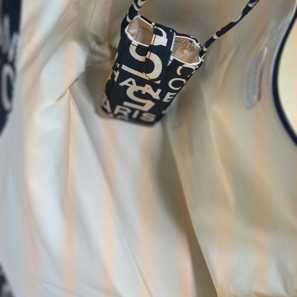 Chanel Vintage Rue Cambon Beach Tote~EUC - Picture 8 of 11